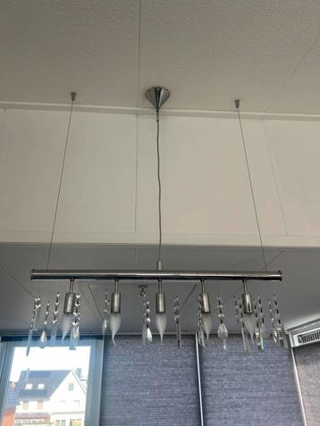 Hanglamp met 5 peertjes en versiersels beschikbaar voor biedingen