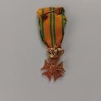 Nijmegen miniatuur Vierdaagse kruisje NBVLO, Verzamelen, Speldjes, Pins en Buttons, Verzenden, Gebruikt, Overige onderwerpen