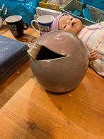 Gave vaas Gubbels Helden grijzig aardewerk, Overige kleuren, Aardewerk of Porselein, Ophalen of Verzenden, Zo goed als nieuw