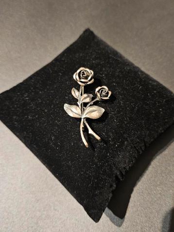 Zilveren Broche - Twee Rozen beschikbaar voor biedingen