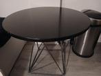 Ronde Thonet tafel met Eiffel Base + 4 Thonet S320 stoelen, Huis en Inrichting, Tafels | Eettafels, Ophalen, 50 tot 100 cm, Rond