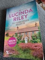 Lucinda Riley - De verborgen belofte, Ophalen, Lucinda Riley, Zo goed als nieuw, Nederland