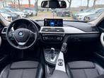 BMW 3-serie 318i Luxury Sport|Carplay|18 inch|Climate contro, Gebruikt, Leder en Stof, Wit, 3 cilinders