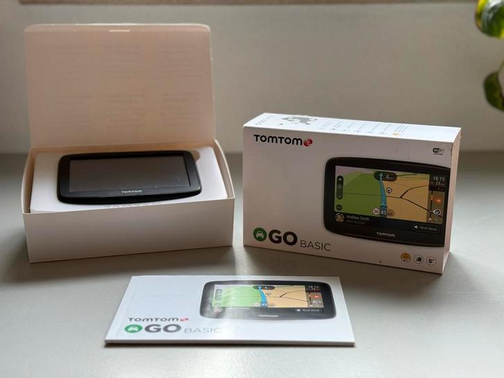 TomTom GO Basic 5" - Europa Kaarten - Updates Geïnstalleerd, Auto diversen, Autonavigatie, Gebruikt, Ophalen of Verzenden