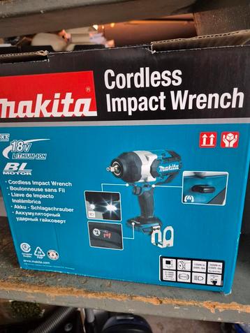 Makita slagmoersleutel nieuw 1050NM - 700NM - 330NM - 190NM  beschikbaar voor biedingen