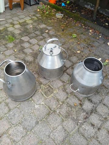 Vintage Melkkannen  beschikbaar voor biedingen