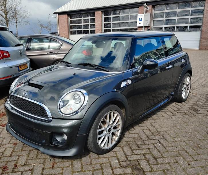 Mini 1.6 Cooper S JCW 2011 Grijs (verkocht), Auto's, Mini, Particulier, Cooper S, ABS, Airbags, Airconditioning, Alarm, Boordcomputer