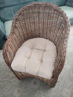 Rotan Stoel - Wilgenhout/Bamboe, Huis en Inrichting, Stoelen, Ophalen, Zo goed als nieuw, Bruin, Eén