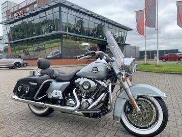 Harley-Davidson FLHRC ROADKING ROAD KING FLHR (bj 2010) beschikbaar voor biedingen