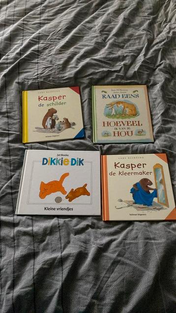 4 voorleesboeken z.g.a.n.  beschikbaar voor biedingen