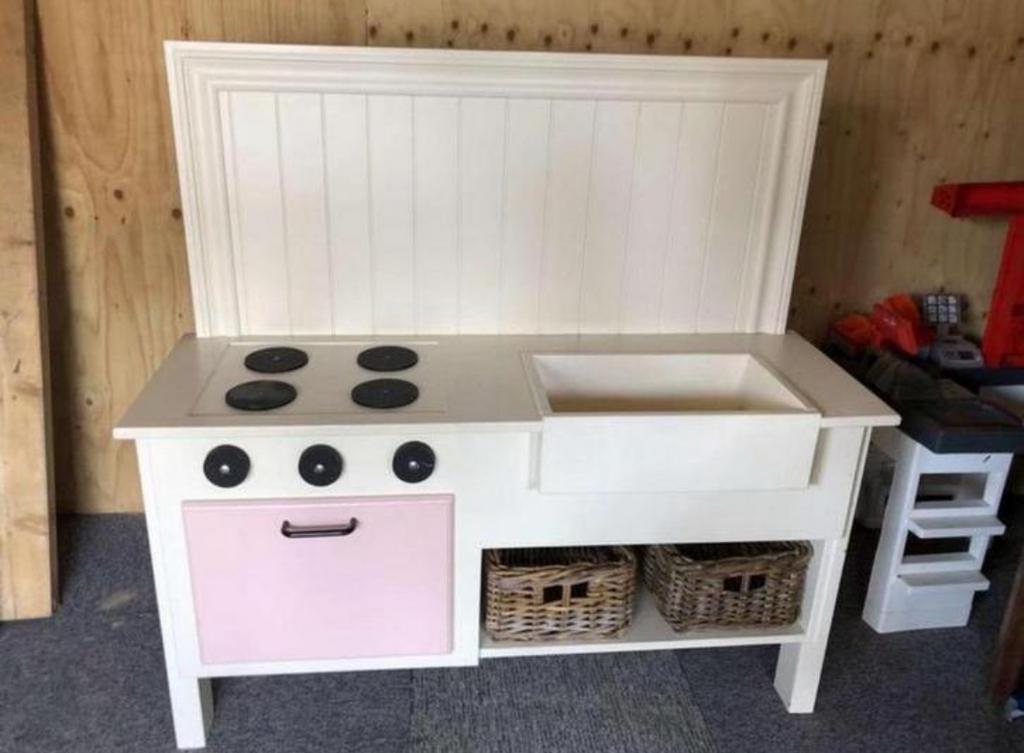 Leuke Speelkeuken met Krijtbord - ALLEEN OPHALEN, Kinderen en Baby's, Speelgoed | Speelkeukens, Ophalen of Verzenden, Gebruikt