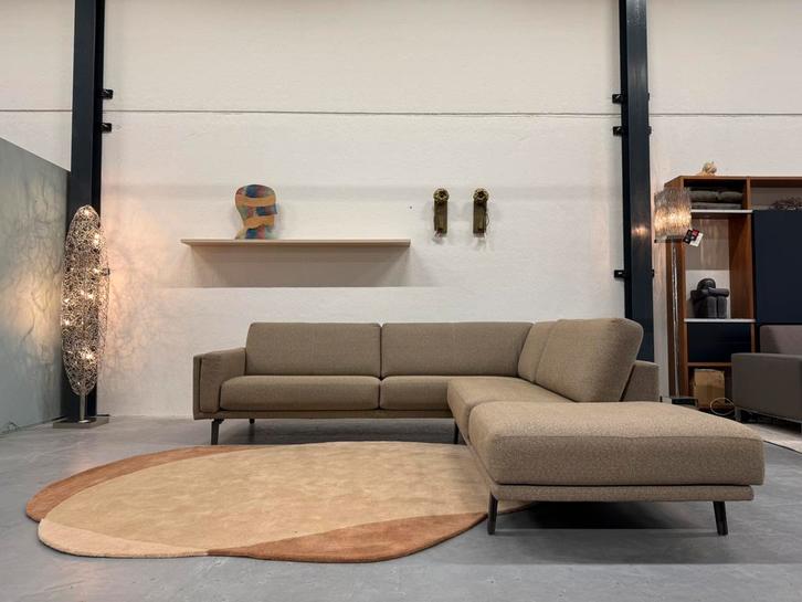 Nieuw Leolux Bellice Hoekbank Loft stof Design Bank, Huis en Inrichting, Banken | Bankstellen, Nieuw, Hoekbank, Vierpersoons of meer