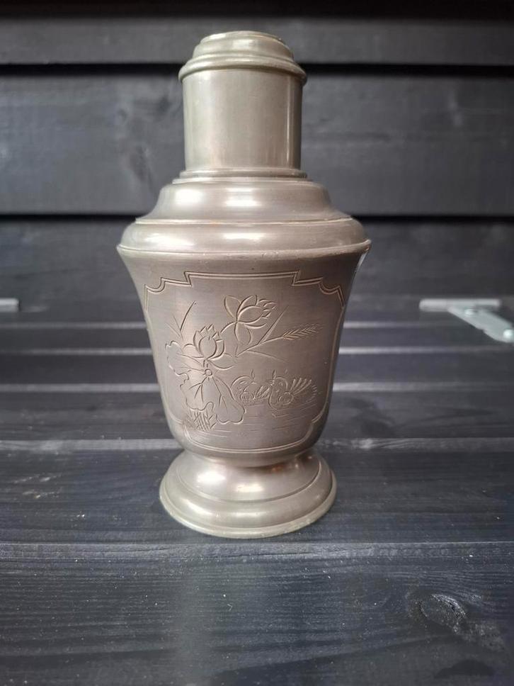 Chinese tinnen bewaarbus voor thee.

Vintage, Antiek en Kunst, Antiek | Tin, Ophalen of Verzenden