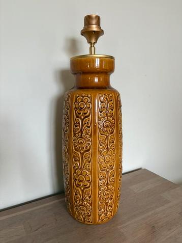 Vintage lamp beschikbaar voor biedingen
