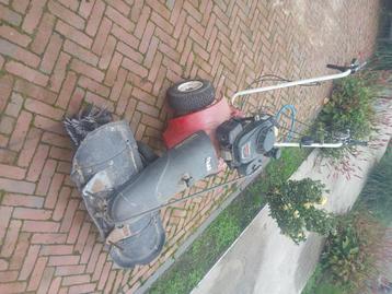 Tielburger Veegmachine  beschikbaar voor biedingen