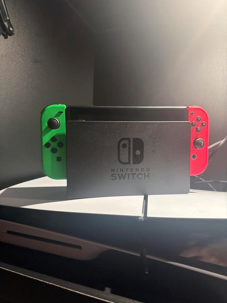 Nintendo Switch - Origineel Model, Spelcomputers en Games, Spelcomputers | Nintendo Switch, Zo goed als nieuw, Switch Original