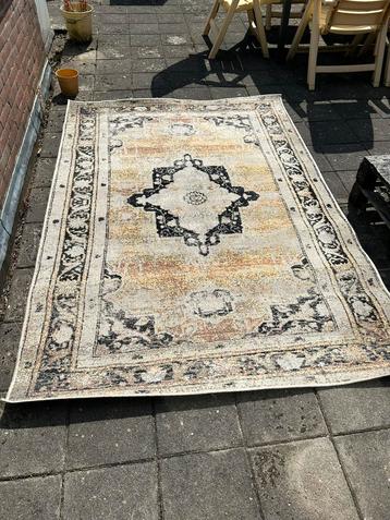 Oosterskleed / tapijt 160x230 beschikbaar voor biedingen