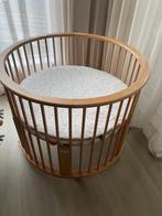 TE KOOP EEN MOOIE HOUT KLEURIGE BOPITA BOX, Ophalen, Zo goed als nieuw, Rond, In hoogte verstelbaar