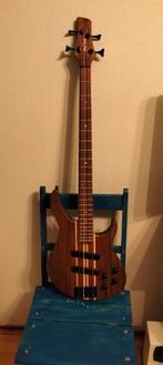 Basgitaar, Muziek en Instrumenten, Snaarinstrumenten | Gitaren | Bas, Ophalen, Zo goed als nieuw