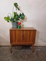 Vintage sideboard met schuifdeuren jaren 60 70, Huis en Inrichting, Kasten | Dressoirs, Ophalen, ,, Zo goed als nieuw, ,