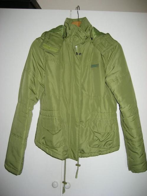 ONLY winterjas afneembare capuchon maat M (=S) kleur groen, Kleding | Dames, Jassen | Winter, Zo goed als nieuw, Maat 38/40 (M)