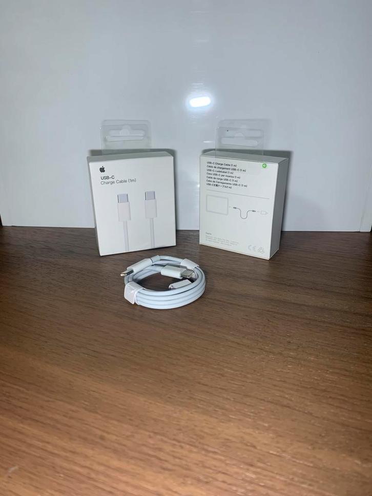 Apple charger (usb-C to Lightningin, Computers en Software, Apple Desktops, Zo goed als nieuw, Overige modellen, Onbekend, Ophalen of Verzenden