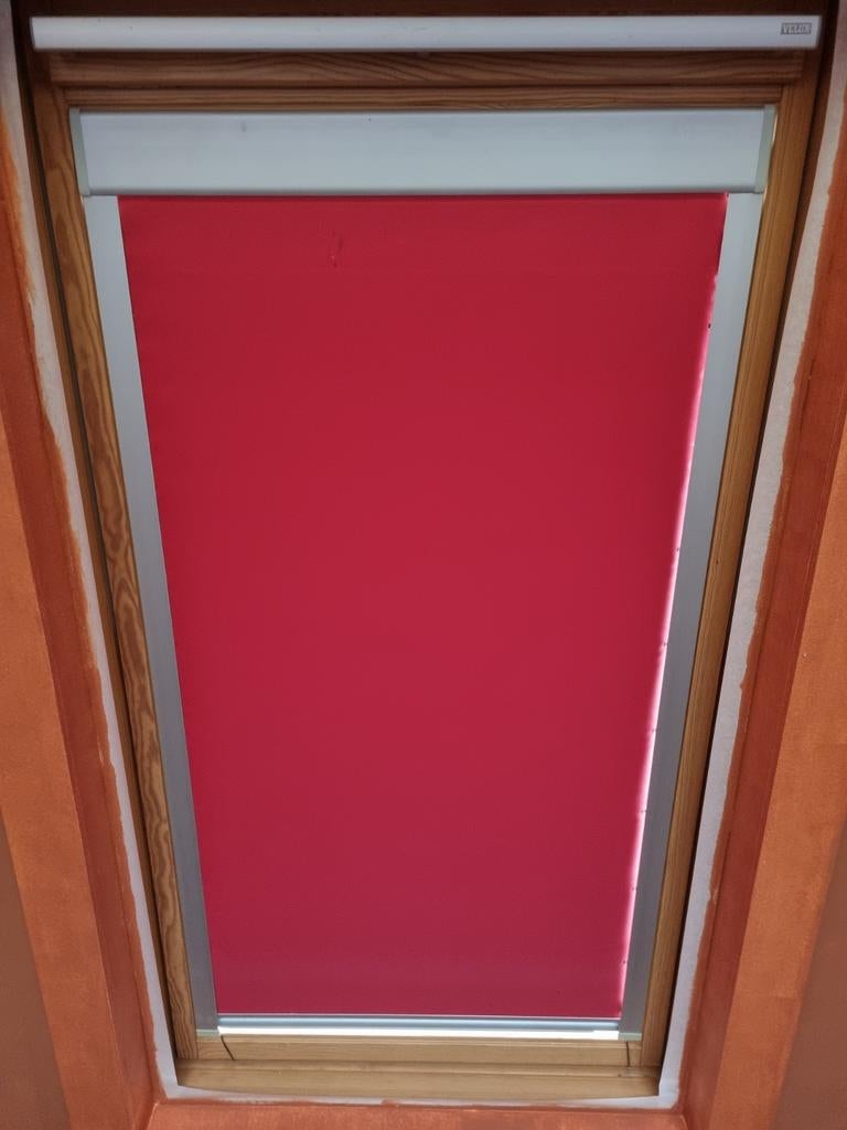 Rolgordijn dakraam (GGL-M08) - Rood - gratis af te halen, Gebruikt, 100 tot 150 cm, Modern, Rood