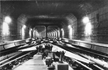 (388-220-041) Rotterdam Metrotrace CS Hofplein beschikbaar voor biedingen
