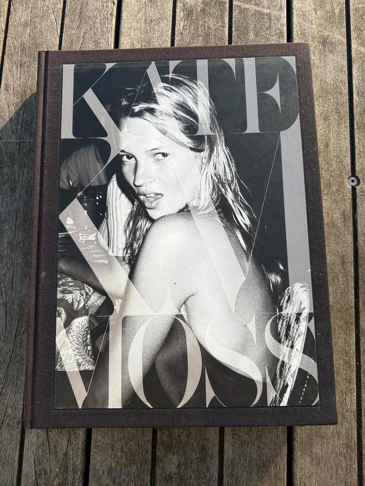 Kate Moss Fotoboek, Huis en Inrichting, Woonaccessoires | Schilderijen, Tekeningen en Foto's, Zo goed als nieuw, Foto of Poster