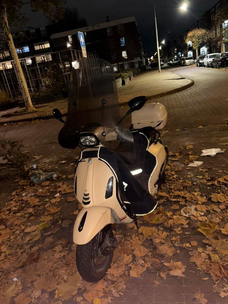 Vespa Sprint custom 2019, Fietsen en Brommers, Scooters | Piaggio, Gebruikt, Overige modellen, Benzine, Ophalen