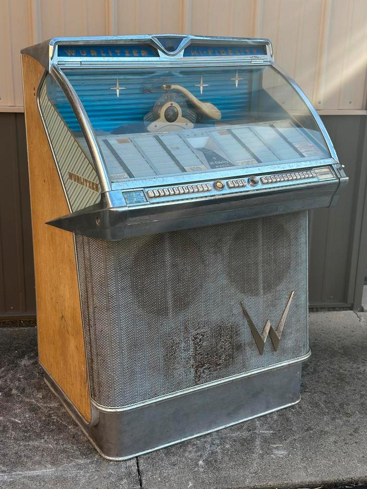 Twee Wurlitzer model 2304’s jukeboxen, Verzamelen, Automaten | Jukeboxen, Gebruikt, Wurlitzer, 1950 tot 1960, Ophalen