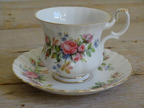 Kop-en-schotel, Royal Albert, MOSS ROSE, Dames, gaaf, Antiek en Kunst, Antiek | Servies los, Ophalen of Verzenden