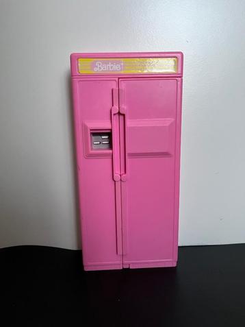 Barbie toebehoren / accessoires/ spullen: koelkast - roze beschikbaar voor biedingen