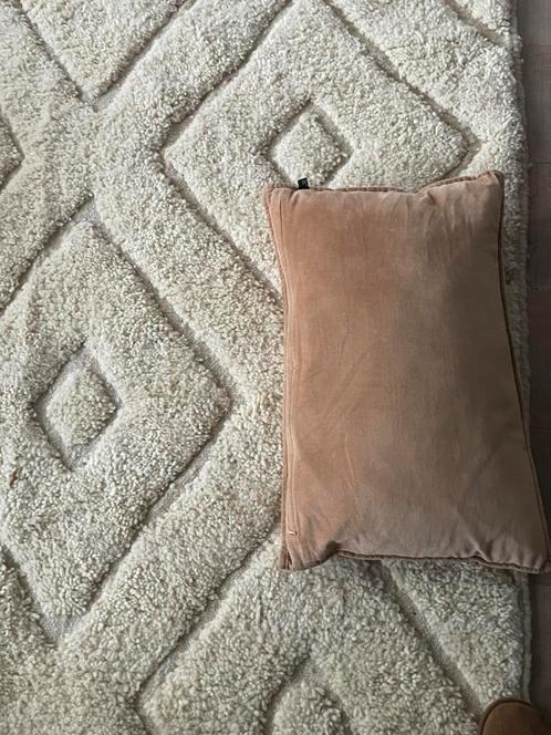 Wol kleed, Huis en Inrichting, Stoffering | Tapijten en Kleden, Zo goed als nieuw, 200 cm of meer, Rechthoekig, Ophalen of Verzenden
