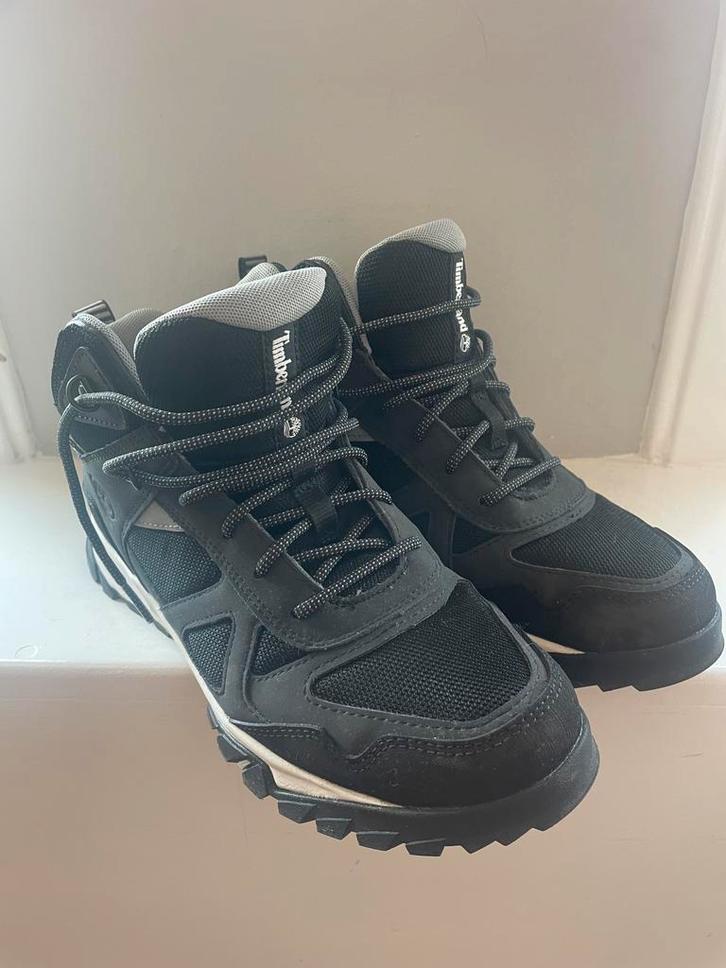 NIEUW: Timberlands kinderboots (mt. 39), Kinderen en Baby's, Kinderkleding | Schoenen en Sokken, Nieuw, Overige typen, Jongen of Meisje