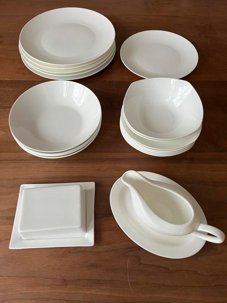 Maxwell & Williams Cashmere, Huis en Inrichting, Keuken | Servies, Gebruikt, Bord(en), Overige stijlen, Porselein, Ophalen of Verzenden