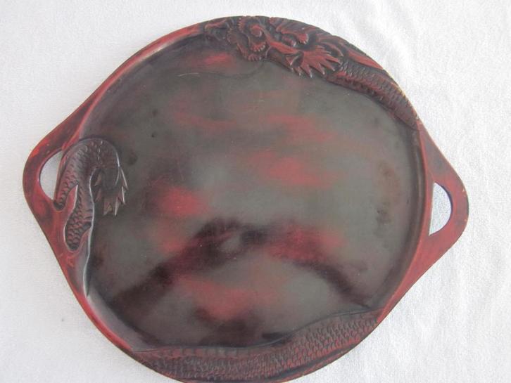Japans houten dienblad met draken motief., Antiek en Kunst, Antiek | Woonaccessoires, Ophalen of Verzenden