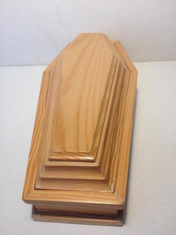 3 mini houten grafkistjes handgemaakt beschikbaar voor biedingen