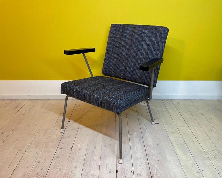 Gispen fauteuil 415 van Wim Rietveld, Huis en Inrichting, Fauteuils, Stof, 50 tot 75 cm, Minder dan 75 cm, Ophalen
