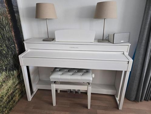 Yamaha Clavinova digitale piano CLP-535WH, Muziek en Instrumenten, Piano's, Zo goed als nieuw, Piano, Wit, Digitaal, Ophalen