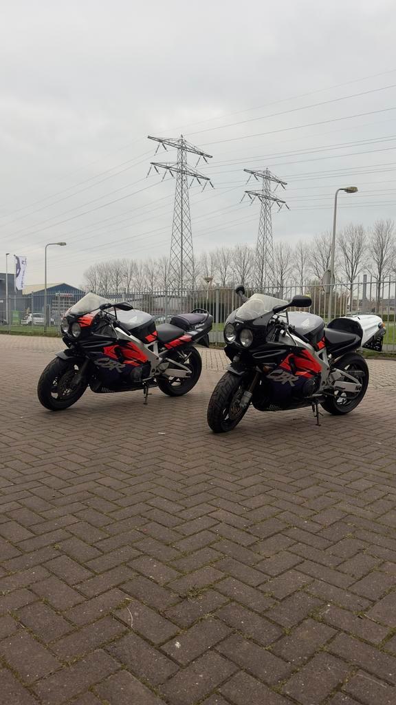 2x Honda Fireblade SC28, Motoren, Motoren | Honda, Particulier, Ophalen of Verzenden