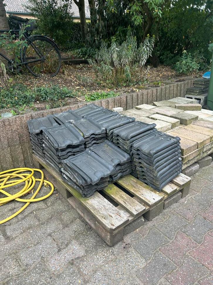 100 keramische dakpannen – Monier VH-V kruispan, Doe-het-zelf en Verbouw, Dakpannen en Dakbedekking, Gebruikt, Dakpannen, Steen of Klei