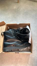 Dr martens, Kleding | Dames, Kledinghangers, Ophalen of Verzenden, Zo goed als nieuw