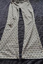 Zgan, flared broek. Maat M. Pescara. Zwart, Groen, Wit., Kleding | Dames, Broeken en Pantalons, Maat 38/40 (M), Overige kleuren