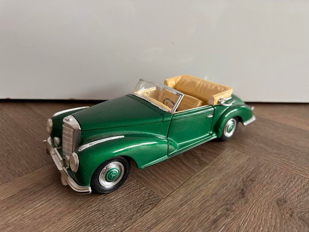 Maisto Mercedes-Benz 300S 1955 Modelauto, Hobby en Vrije tijd, Modelauto's | 1:18, Ophalen of Verzenden, Zo goed als nieuw, Auto