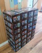 Yu-Gi-Oh! Card game, 26 blikken, Ophalen of Verzenden, Nieuw, Minder dan 50 cm, Minder dan 50 cm