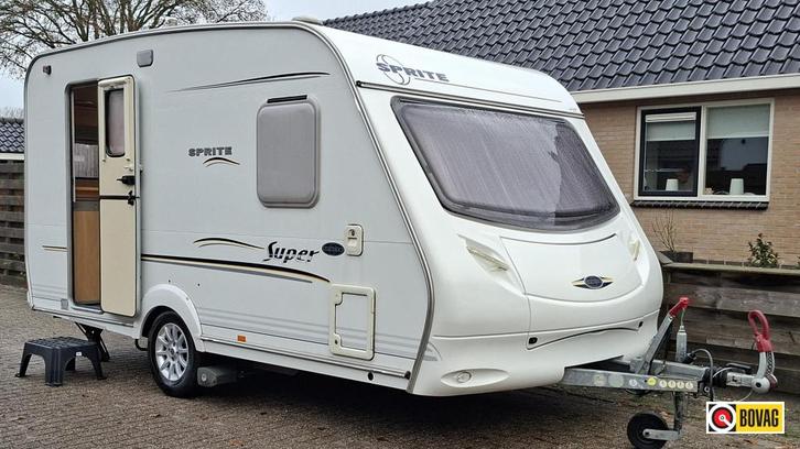 Sprite Super 390 TF incl. Mover en Voortent, Caravans en Kamperen, Caravans, Bedrijf, tot en met 4, 750 - 1000 kg, Treinzit, Sprite