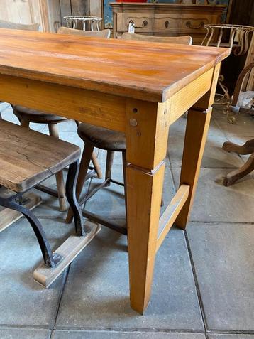Smalle Franse cafetafel tafel eettafel sidetable beschikbaar voor biedingen