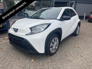 Toyota Aygo X 1.0 VVT-i MT Play | Apple Carplay/Android Auto beschikbaar voor biedingen