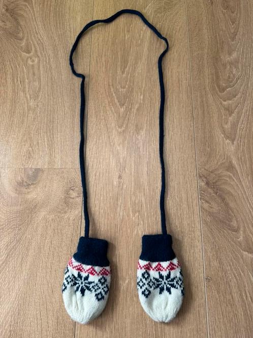 Hema handschoenen wanten baby blauw/wit one size, Kinderen en Baby's, Kinderkleding | Mutsen, Sjaals en Handschoenen, Zo goed als nieuw